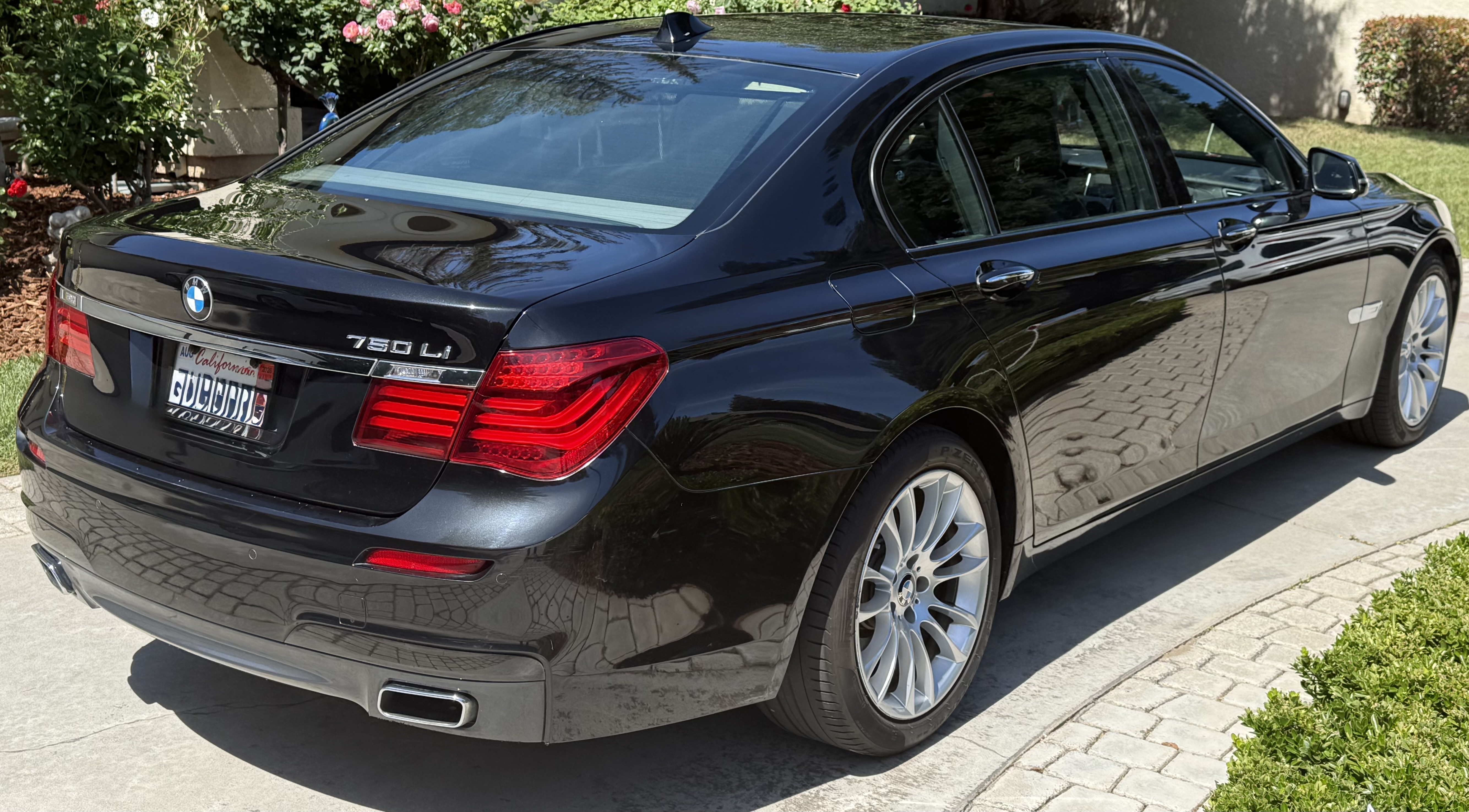 Used 2014 BMW ALPINA B7 RWD image 8
