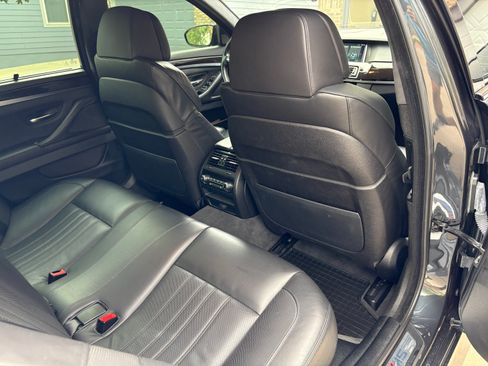 Used 2015 BMW M5 RWD image 21