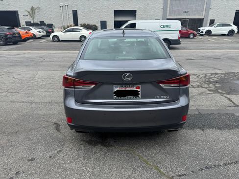 Used 2018 Lexus IS 300 F Sport image 6