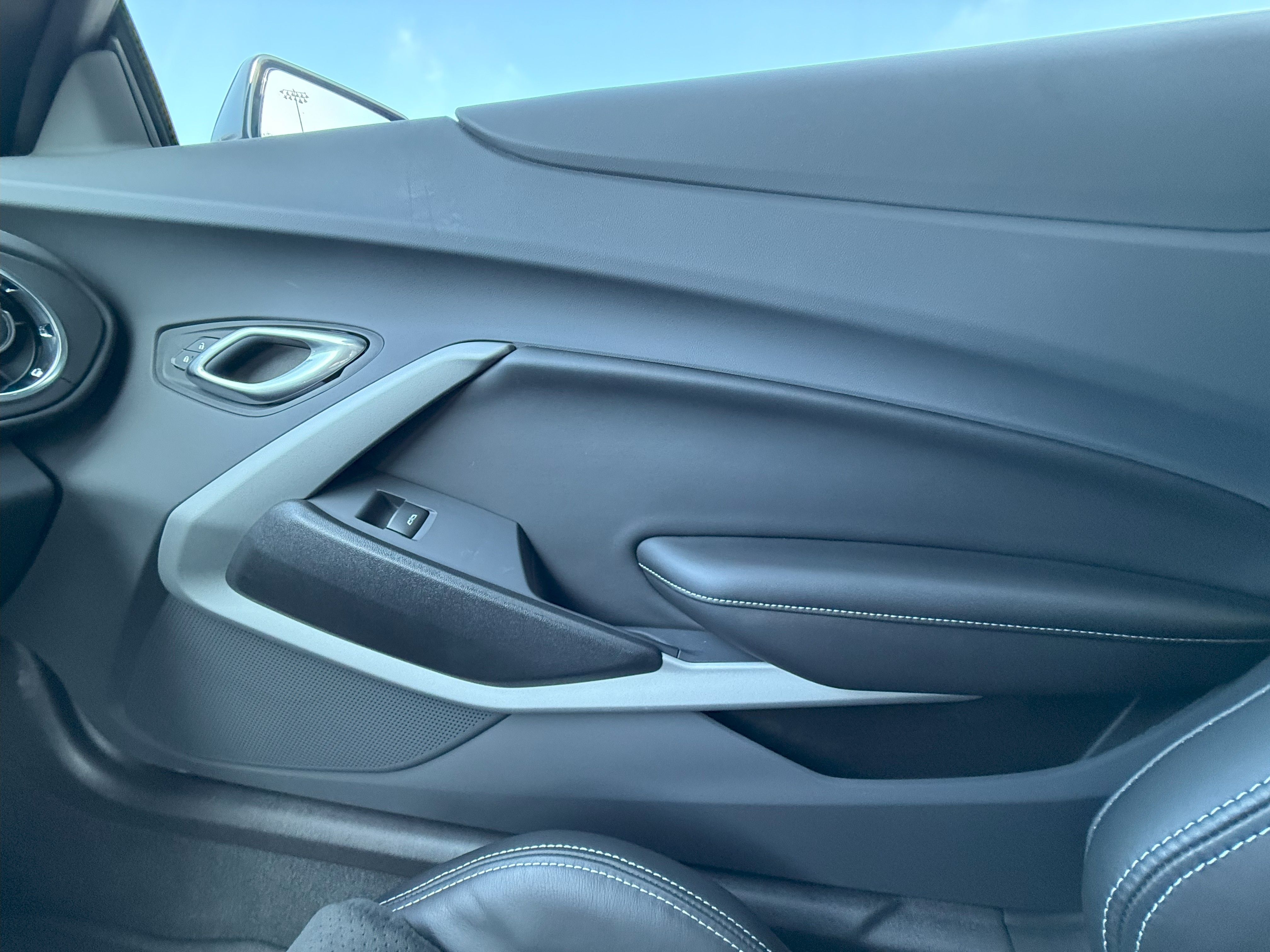 Used 2023 Chevrolet Camaro SS RWD image 14