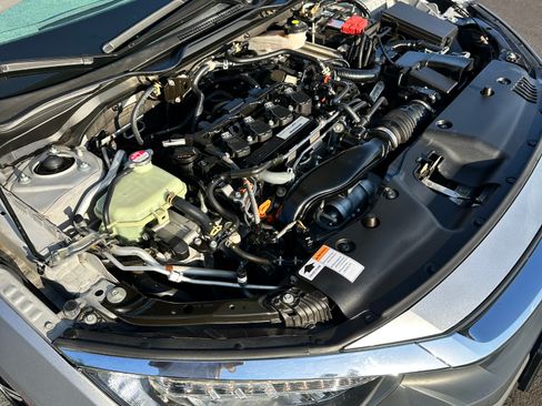 Used 2016 Honda Civic Touring image 21