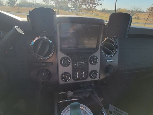 Used 2016 Ford F350 Lariat w/ Lariat Interior Package image 25