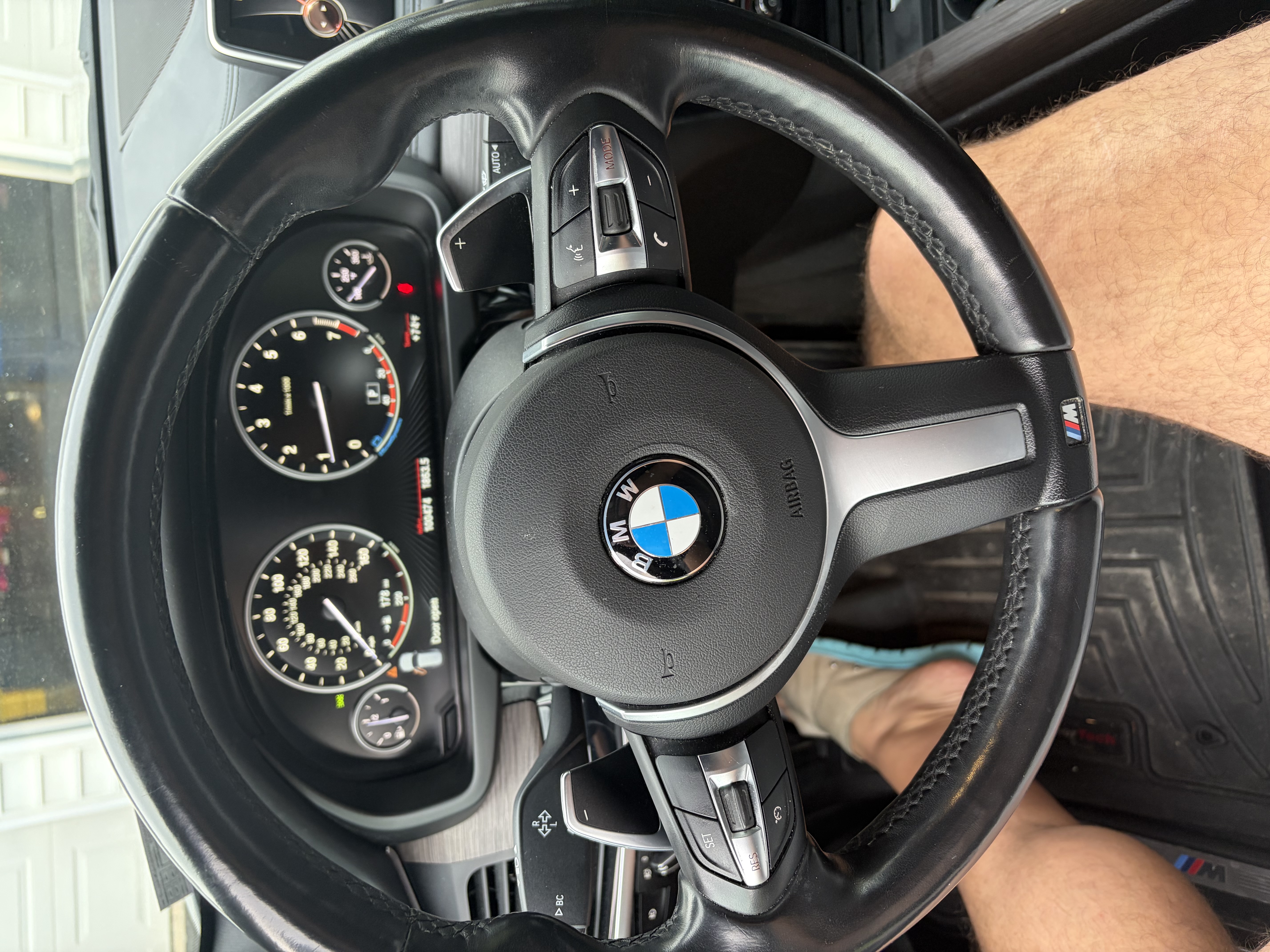 Used 2015 BMW X5 xDrive50i AWD/4WD image 9