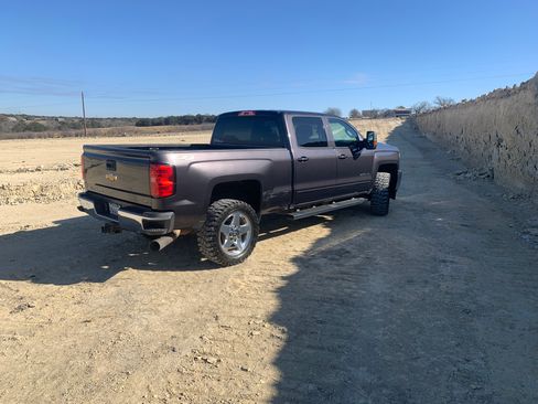 Used 2015 Chevrolet Silverado 2500 LT w/ LT Convenience Package image 5