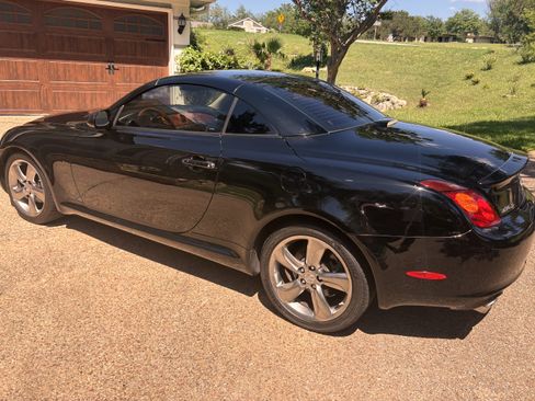 Used 2003 Lexus SC 430 Convertible RWD image 2