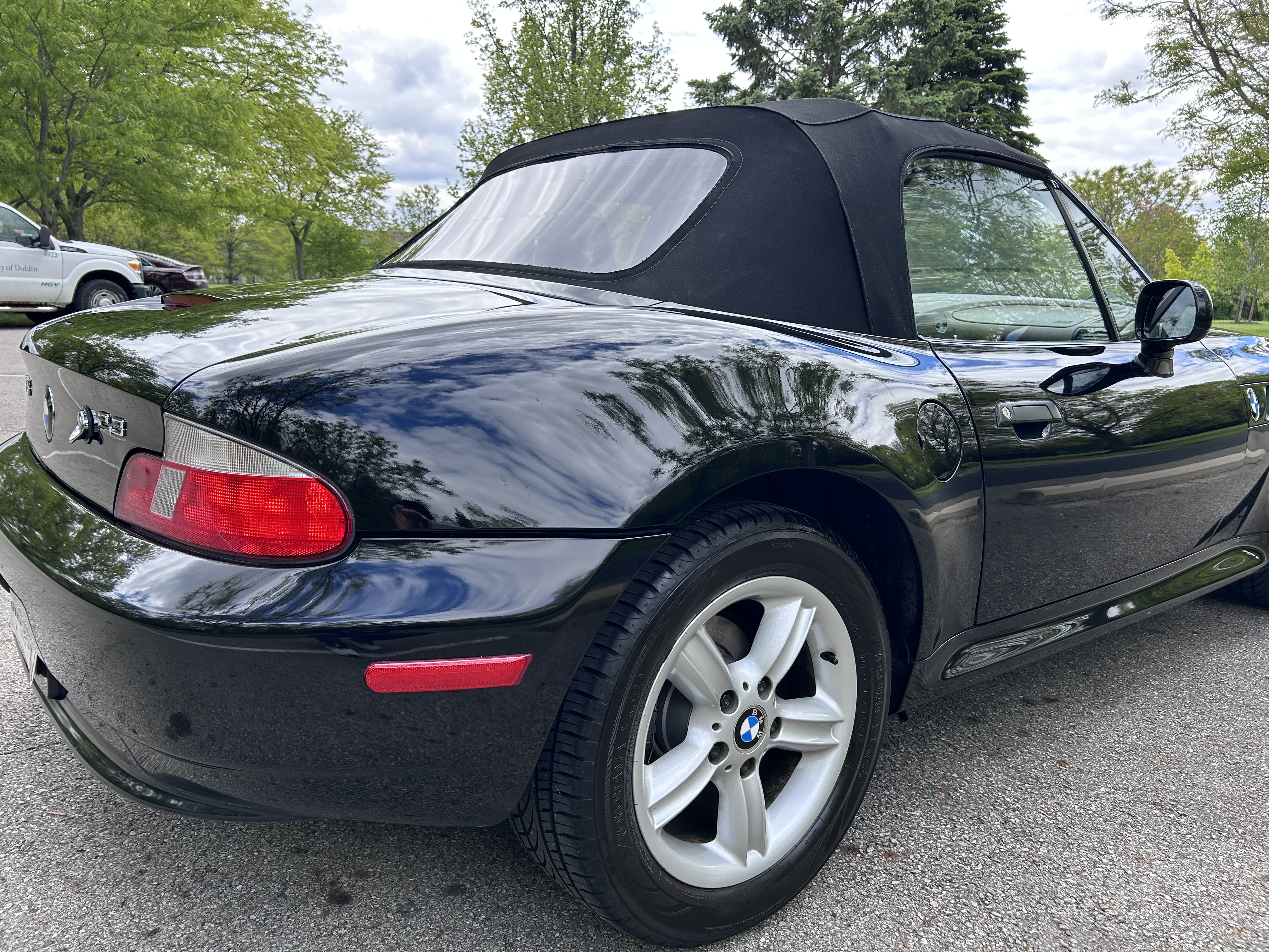 Used 2000 BMW Z3 2.5i RWD image 5