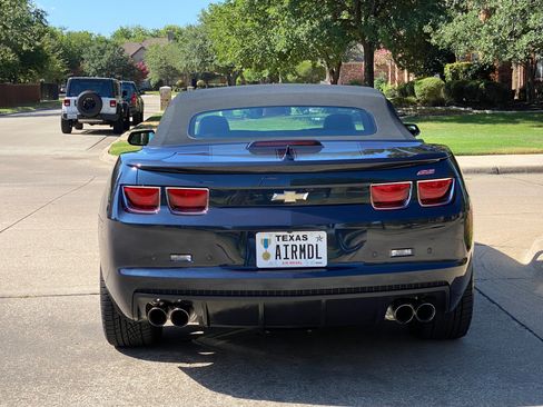 Used 2013 Chevrolet Camaro SS w/ RS Package image 6