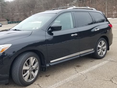 Used 2015 Nissan Pathfinder Platinum w/ Cargo Package image 6