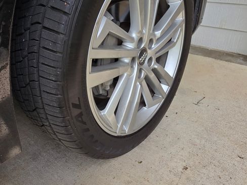 Used 2018 Audi Q5 2.0T Premium Plus w/ Premium Plus Package image 1