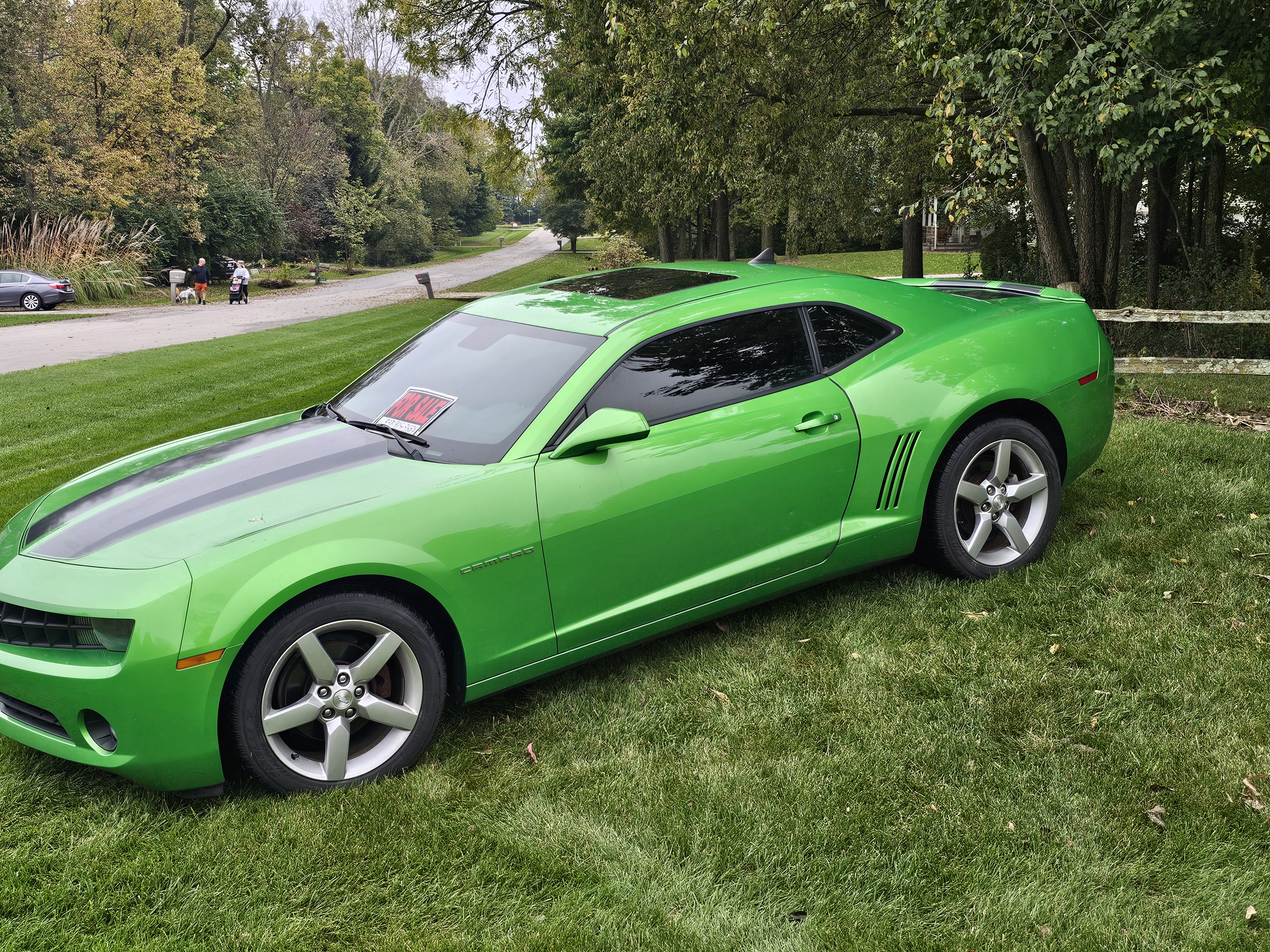 Used 2010 Chevrolet Camaro LT RWD image 6