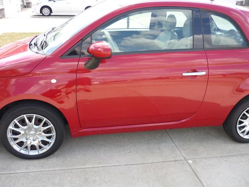 Used 2015 FIAT 500 Pop image 8