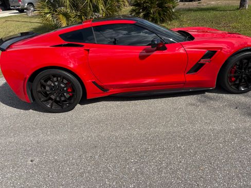 Used 2018 Chevrolet Corvette Grand Sport image 16