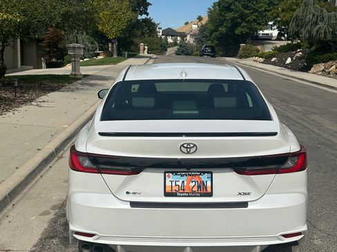 Used 2025 Toyota Camry XSE image 9