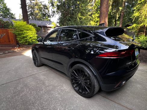 Used 2019 Jaguar E-PACE S AWD/4WD image 6