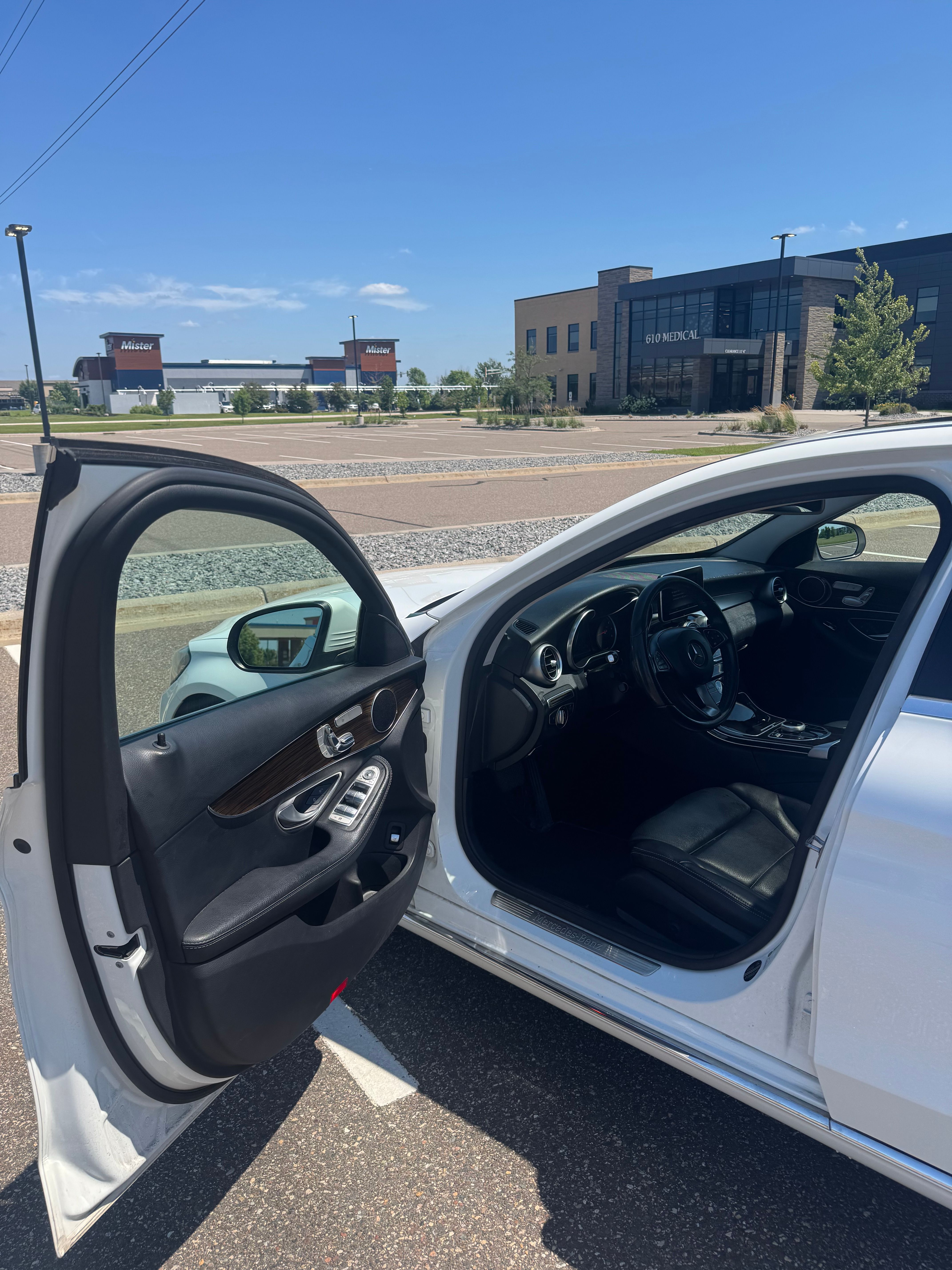 Used 2018 Mercedes-Benz C 300 4MATIC Sedan image 10
