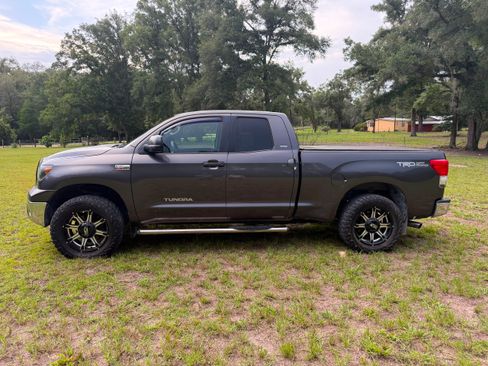 Used 2012 Toyota Tundra 4x4 Double Cab w/ TRD Off-Road Pkg image 5