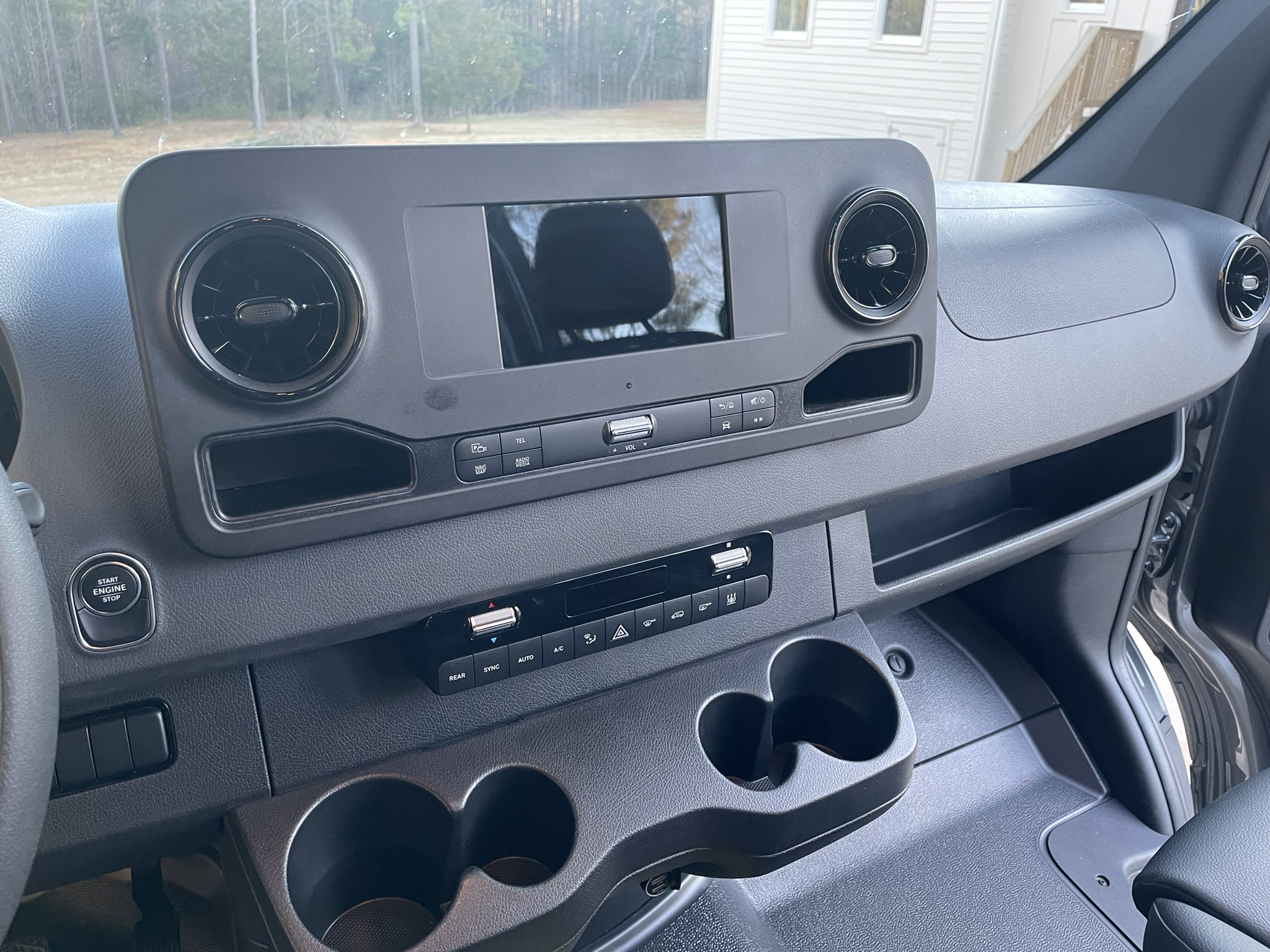 Used 2019 Mercedes-Benz Sprinter 2500 image 9