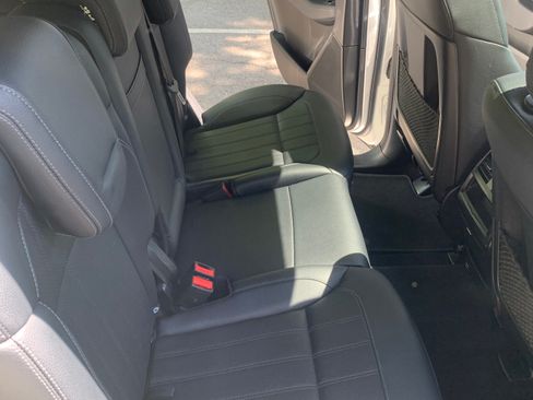 Used 2019 Mercedes-Benz GLS 450 4MATIC image 4