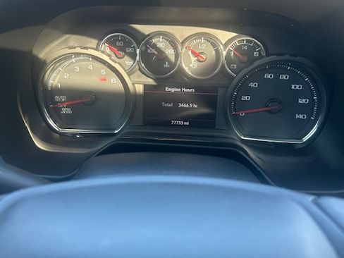 Used 2021 Chevrolet Tahoe LT w/ LT Signature Package image 24