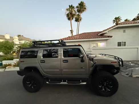 Used 2005 HUMMER H2 w/ Preferred Equipment Group AWD/4WD image 5