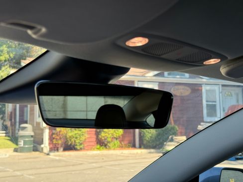 Used 2023 Tesla Model 3 Standard Range RWD image 9