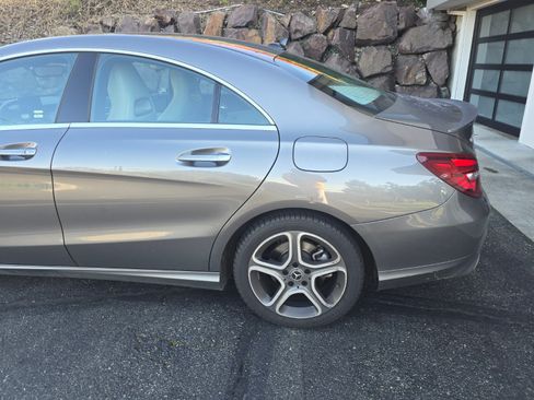 Used 2018 Mercedes-Benz CLA 250 4MATIC image 13