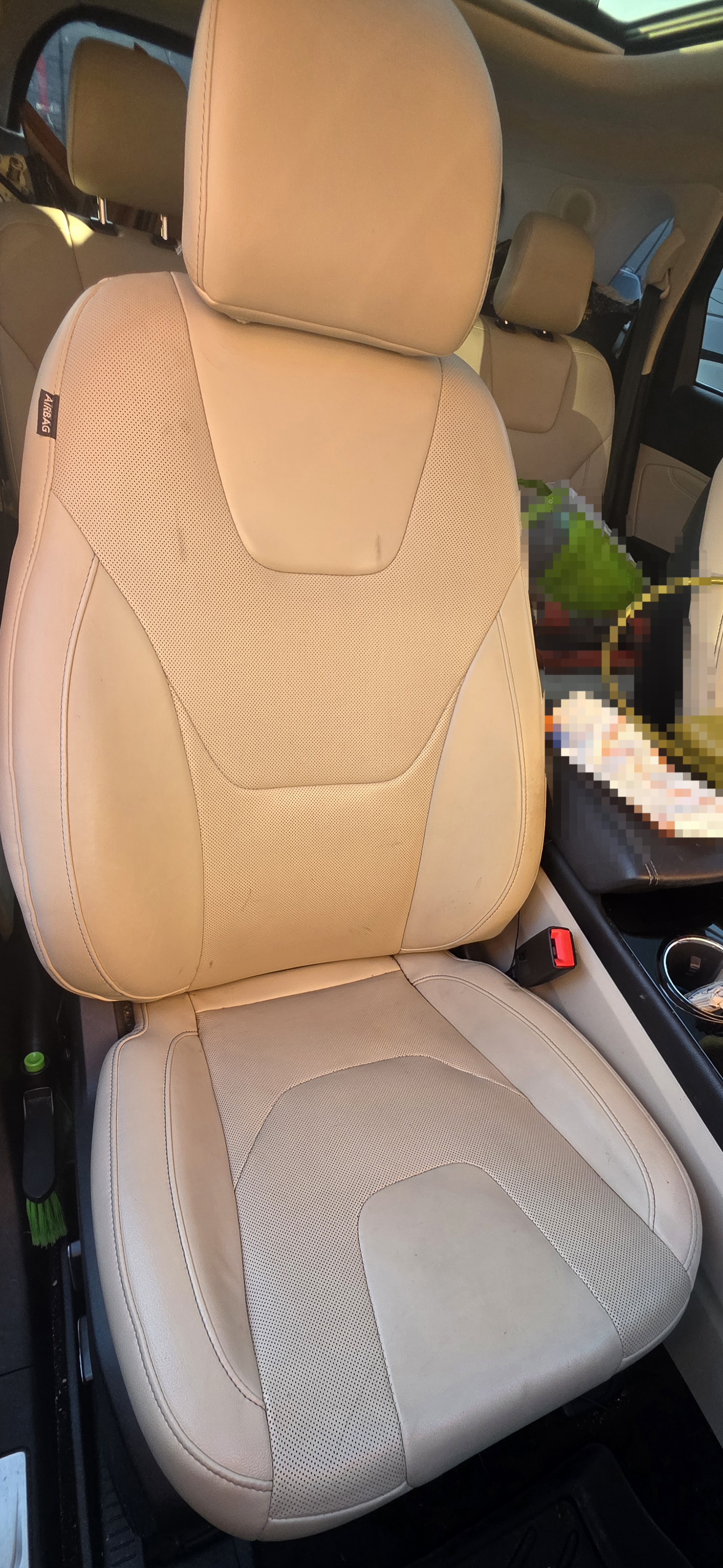 Used 2018 Ford Edge Titanium w/ Equipment Group 301A FWD image 21