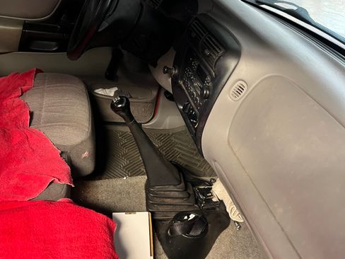 Used 1997 Ford Ranger 2WD Regular Cab image 11