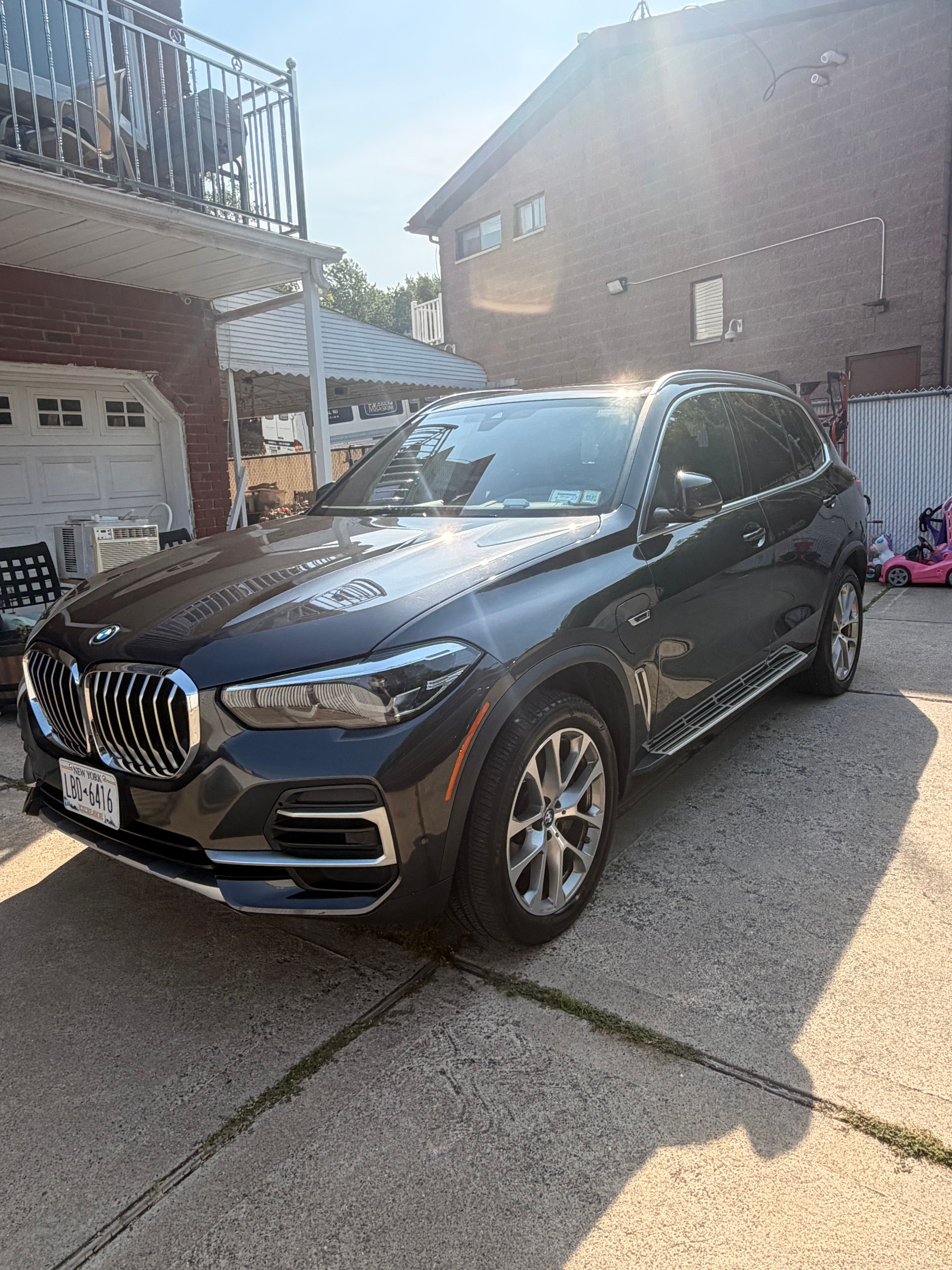 Used 2023 BMW X5 xDrive45e AWD/4WD image 1