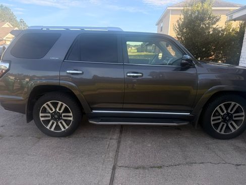 Used 2015 Toyota 4Runner Limited RWD image 18