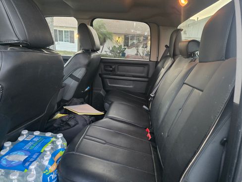 Used 2015 RAM 2500 Tradesman w/ Chrome Appearance Group image 16