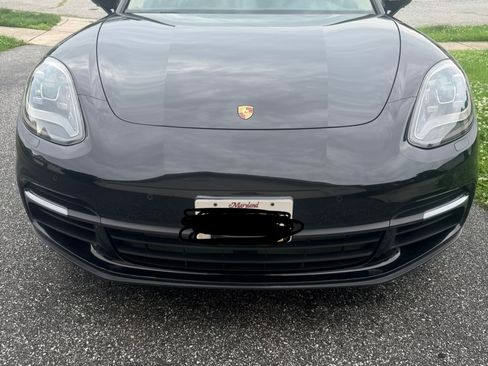 Used 2018 Porsche Panamera 4 AWD/4WD image 4