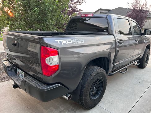 Used 2018 Toyota Tundra SR5 w/ TRD Off Road Package AWD/4WD image 6