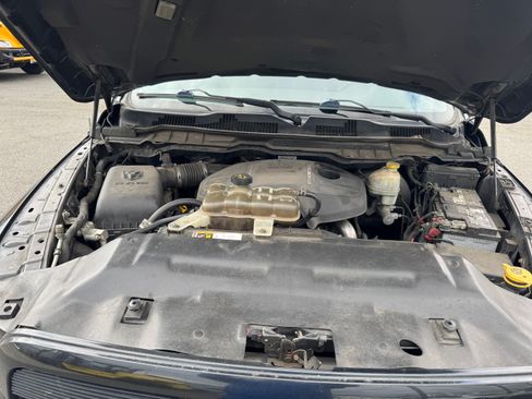 Used 2015 RAM 1500 Limited image 27