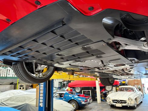 Used 2015 Ferrari California T RWD image 28