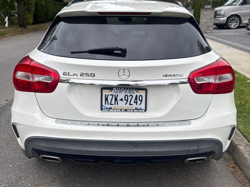 Used 2018 Mercedes-Benz GLA 250 4MATIC image 4