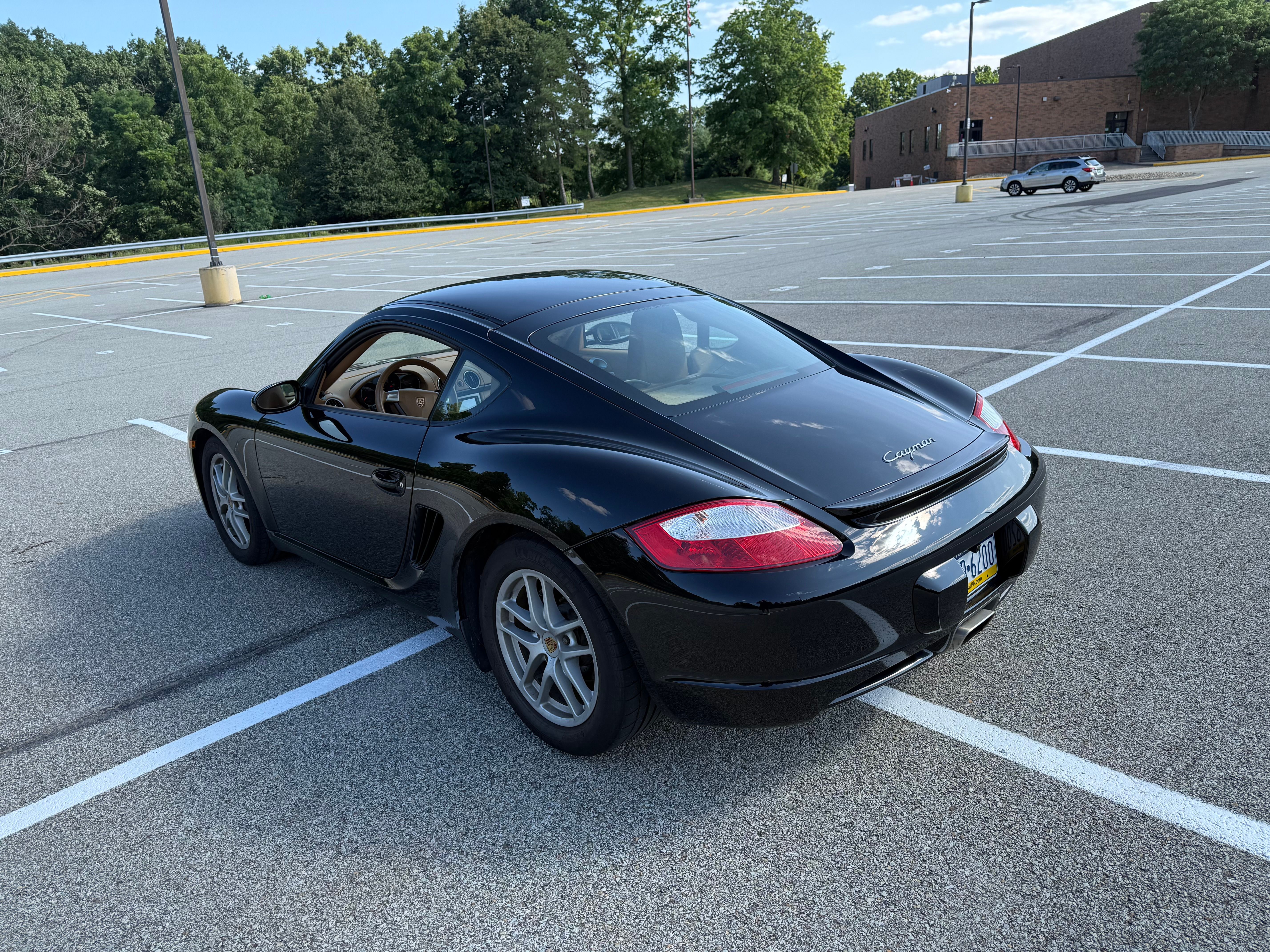 Used 2007 Porsche Cayman RWD image 8