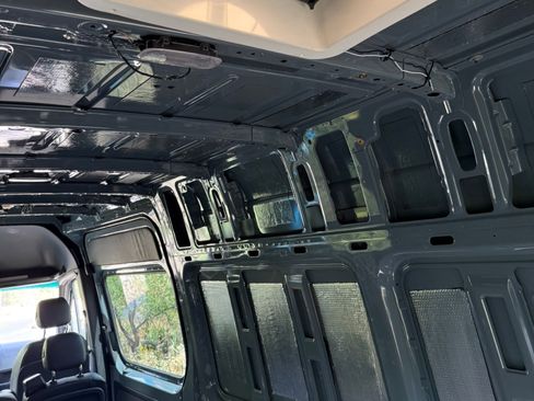 Used 2019 Mercedes-Benz Sprinter 2500 image 21