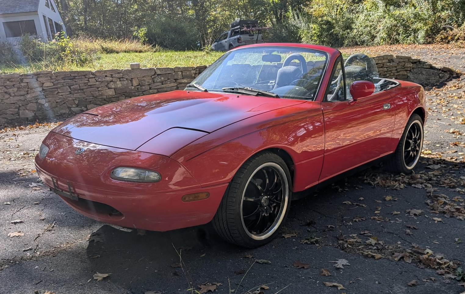 Used 1995 MAZDA MX-5 Miata RWD image 1