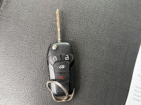 Used 2019 Ford Transit Connect XL image 6