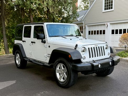 Used 2014 Jeep Wrangler Unlimited Sport w/ Quick Order Package 24S image 8