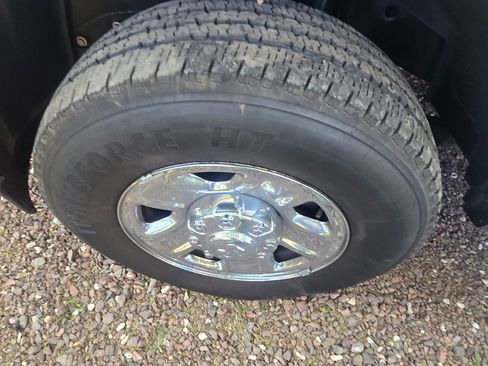 Used 2024 RAM 2500 Big Horn w/ Cold Weather Group image 11