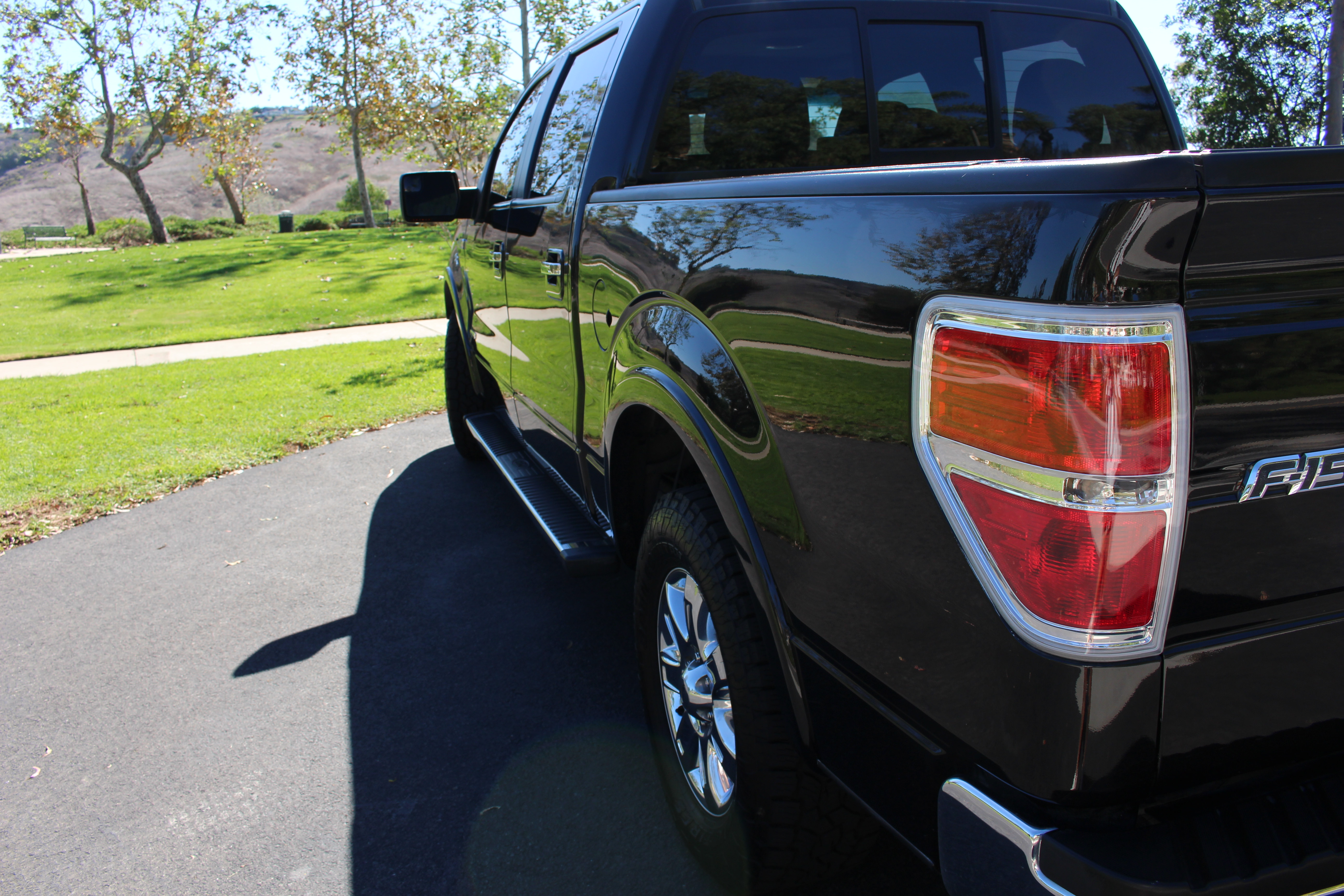 Used 2014 Ford F150 Lariat w/ Equipment Group 502A Luxury RWD image 23