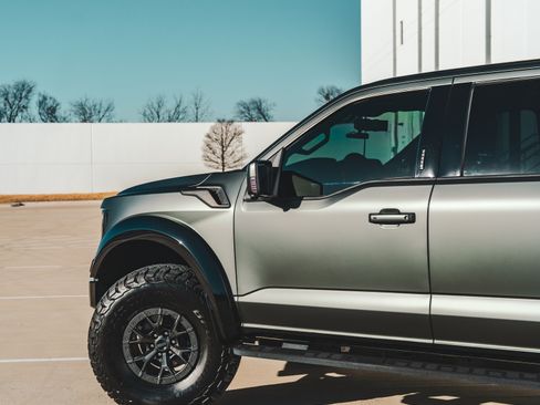 Used 2022 Ford F150 Raptor image 13