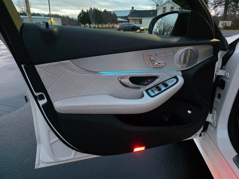 Used 2017 Mercedes-Benz C 300 4MATIC Sedan image 13