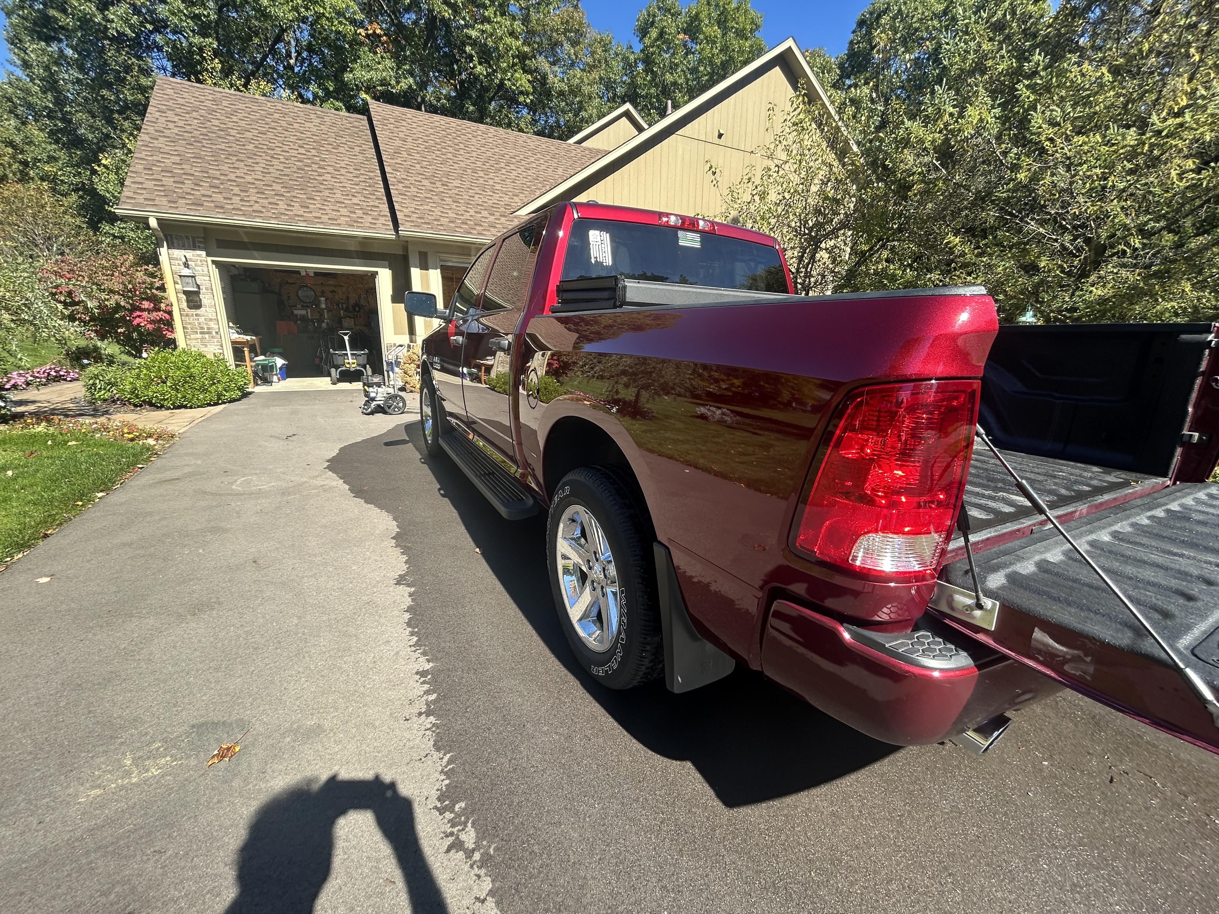 Used 2018 RAM 1500 Express w/ Express Value Package AWD/4WD image 11