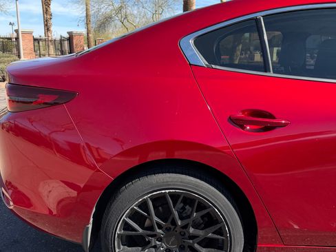 Used 2021 MAZDA MAZDA3 s image 21