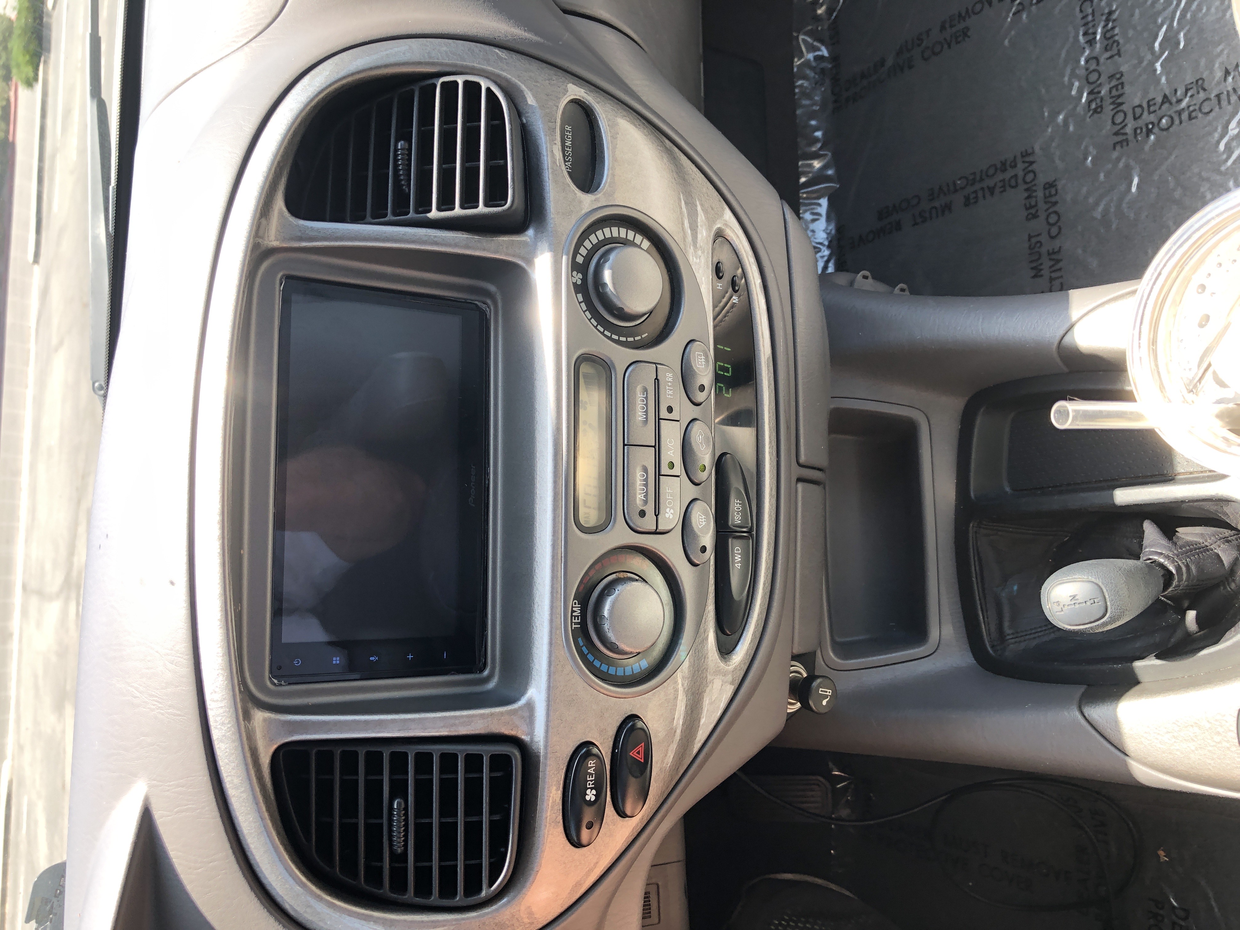 Used 2001 Toyota Sequoia Limited AWD/4WD image 13