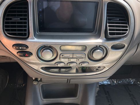 Used 2001 Toyota Sequoia Limited AWD/4WD image 11