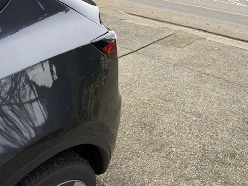 Used 2024 Tesla Model Y Long Range image 14